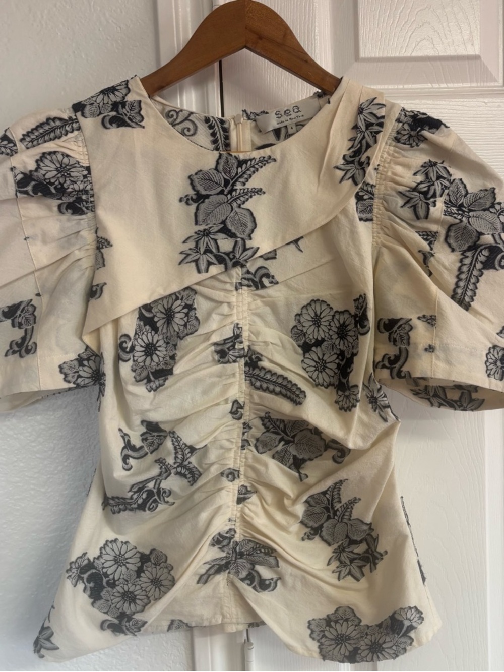 Sea New York Cream and Black Floral Ruched Puff-Sleeve Top